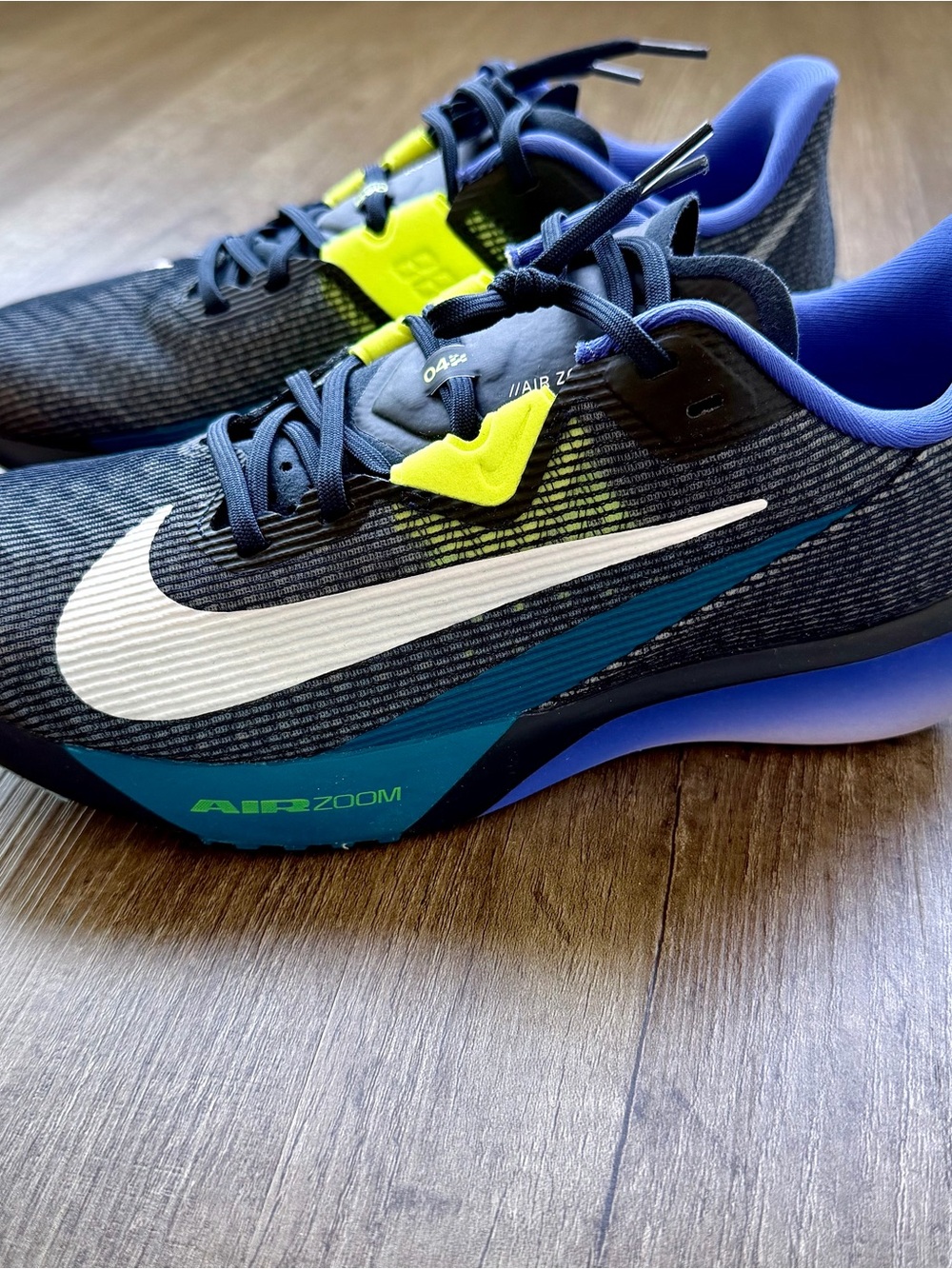 NEW Nike Air Zoom Rival Fly 4 Obsidian Persian Violet FV6040-401 Women’s 9.5